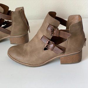 Brown/Beige booties